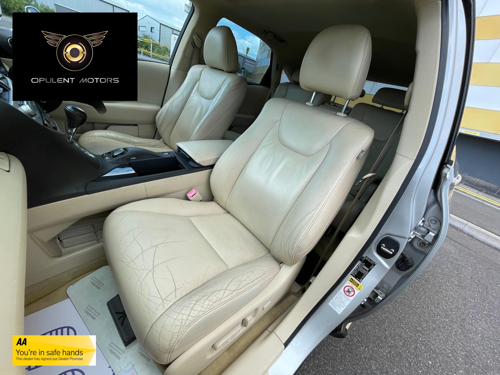 Lexus RX 3.5 450h V6 Advance SUV 5dr Petrol Hybrid CVT 4WD Euro 5 (s/s) (Sunroof) (299 ps)