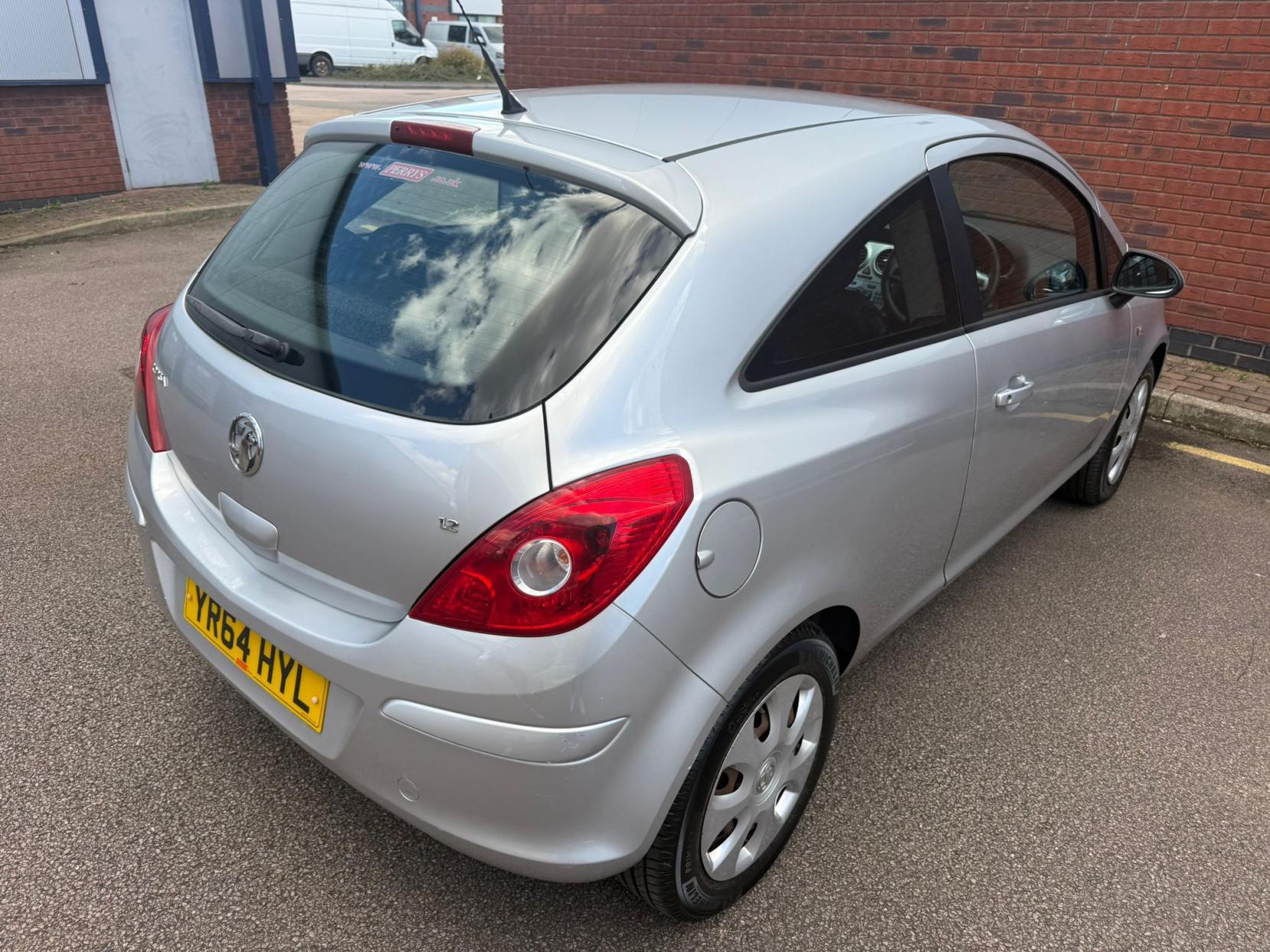 Vauxhall Corsa 1.2 16V Design Hatchback 3dr Petrol Manual Euro 5 (A/C) (85 ps)