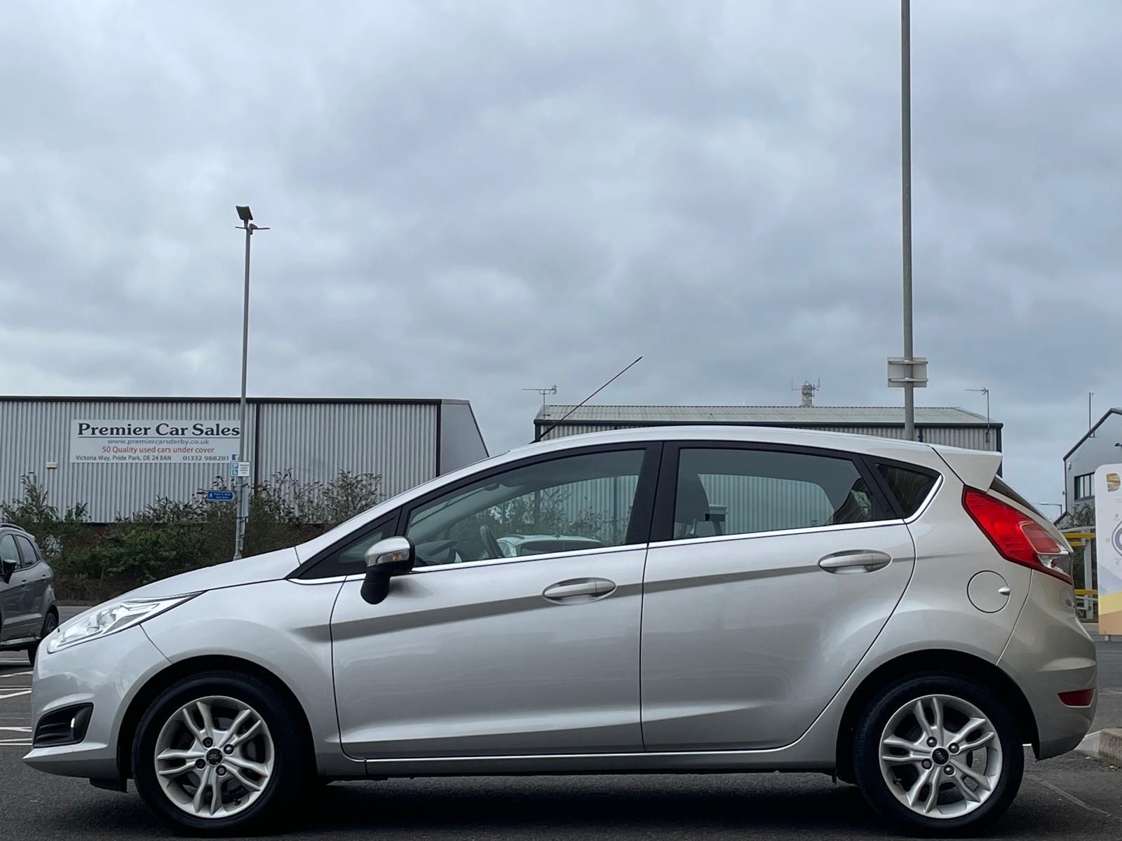 Ford Fiesta 1.5 TDCi Zetec Hatchback 5dr Diesel Manual Euro 6 (75 ps)