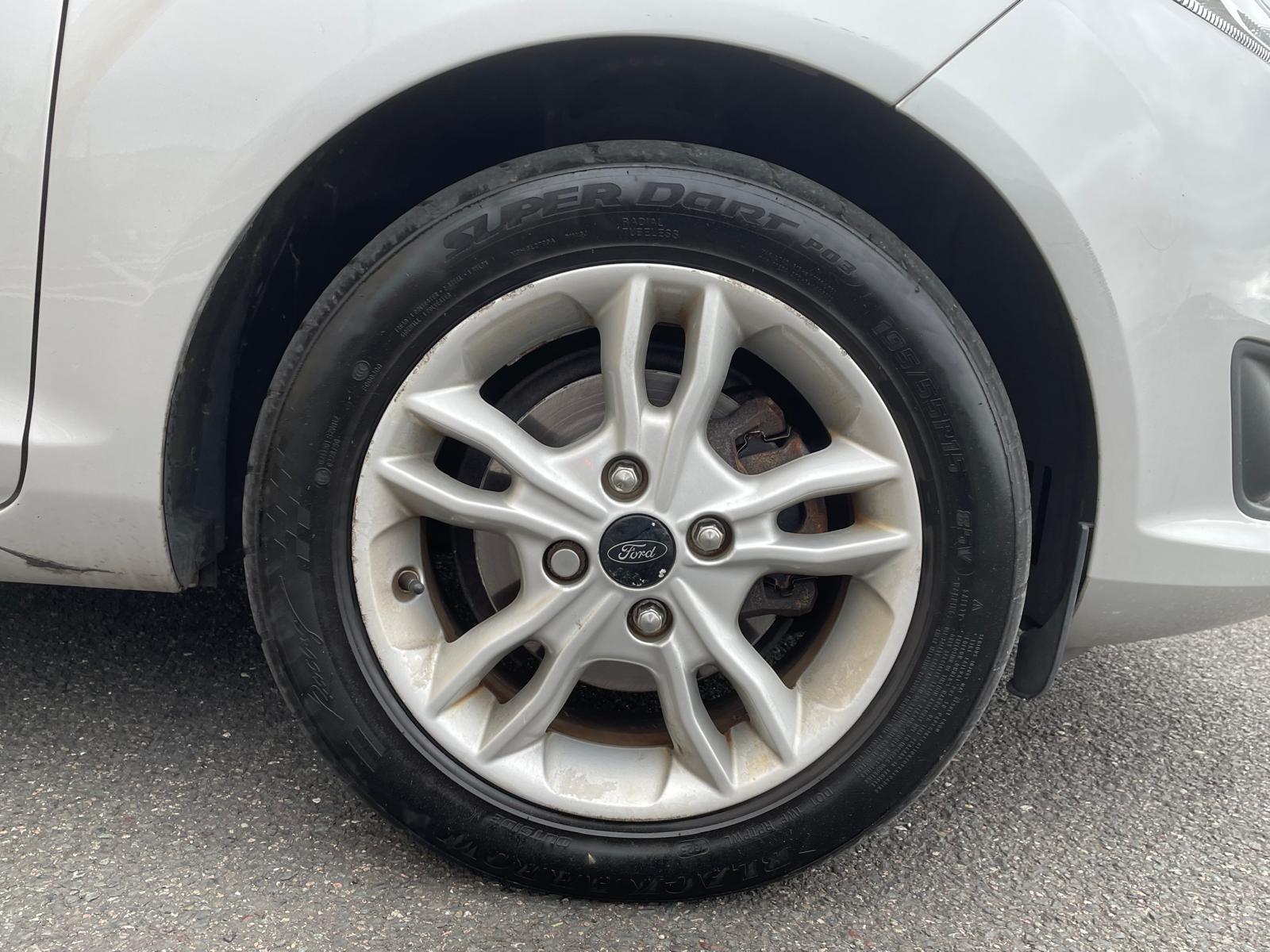 Ford Fiesta 1.5 TDCi Zetec Hatchback 5dr Diesel Manual Euro 6 (75 ps)