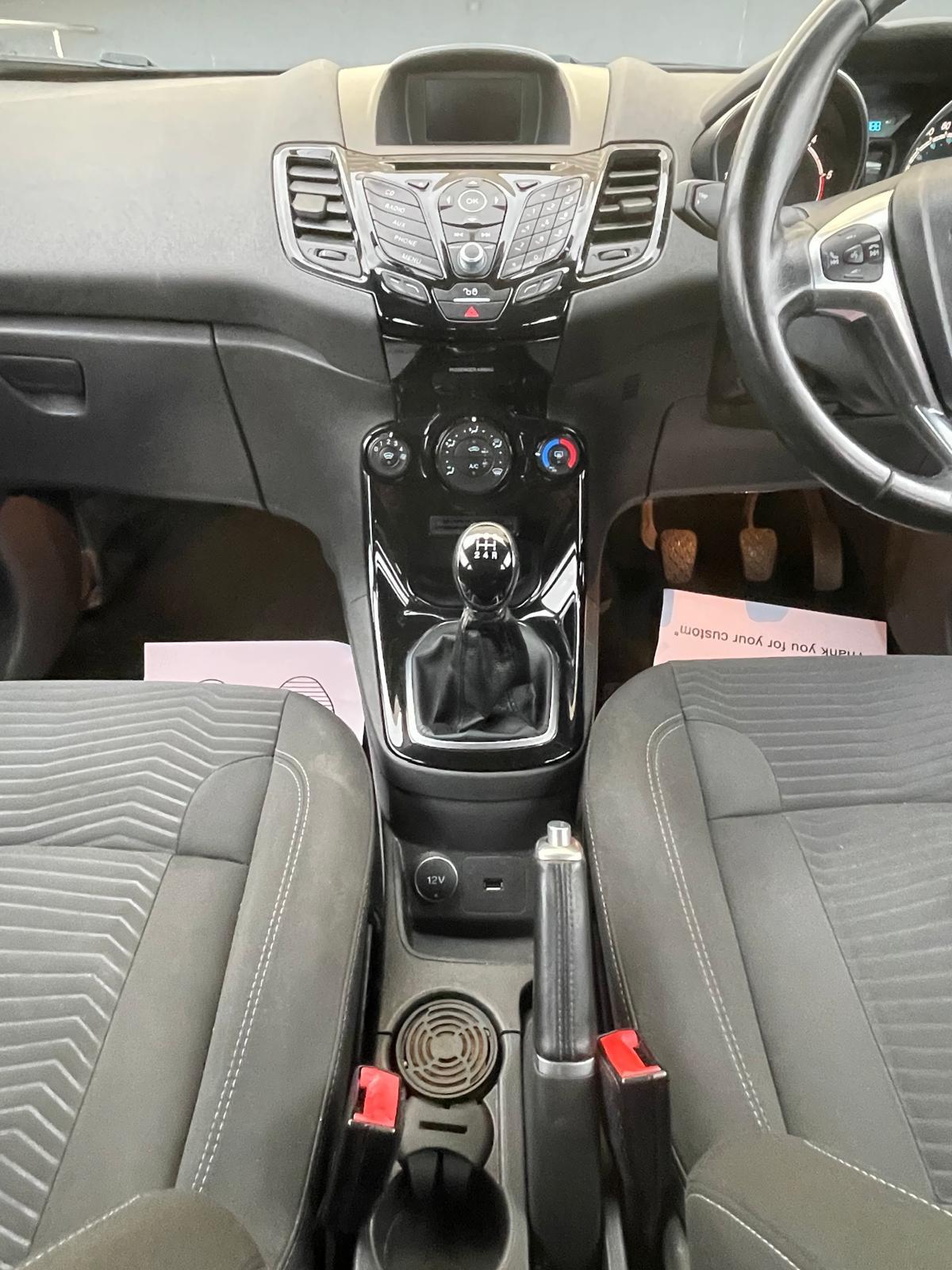 Ford Fiesta 1.5 TDCi Zetec Hatchback 5dr Diesel Manual Euro 6 (75 ps)