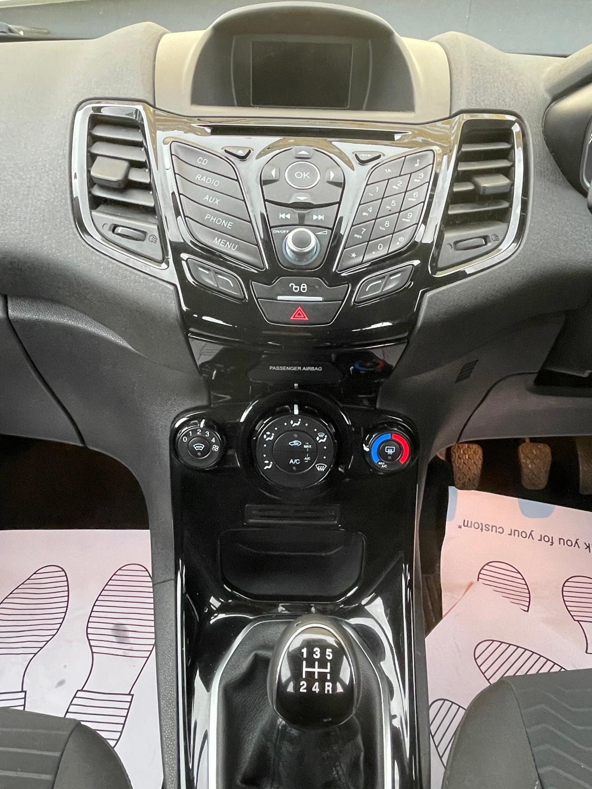 Ford Fiesta 1.5 TDCi Zetec Hatchback 5dr Diesel Manual Euro 6 (75 ps)