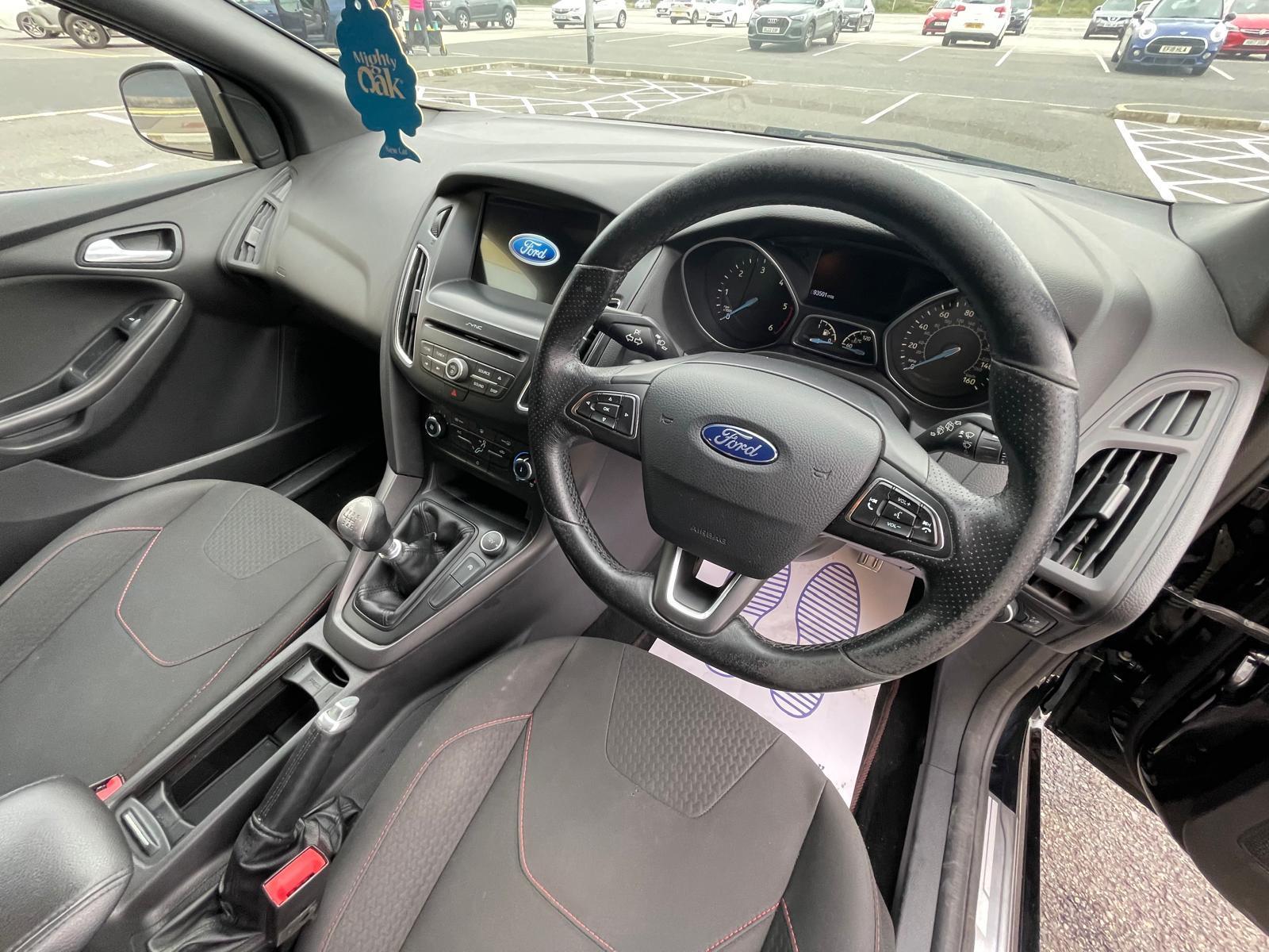 Ford Focus 1.5 TDCi EcoBoost ST-Line Estate 5dr Diesel Manual Euro 6 (s/s) (120 ps)