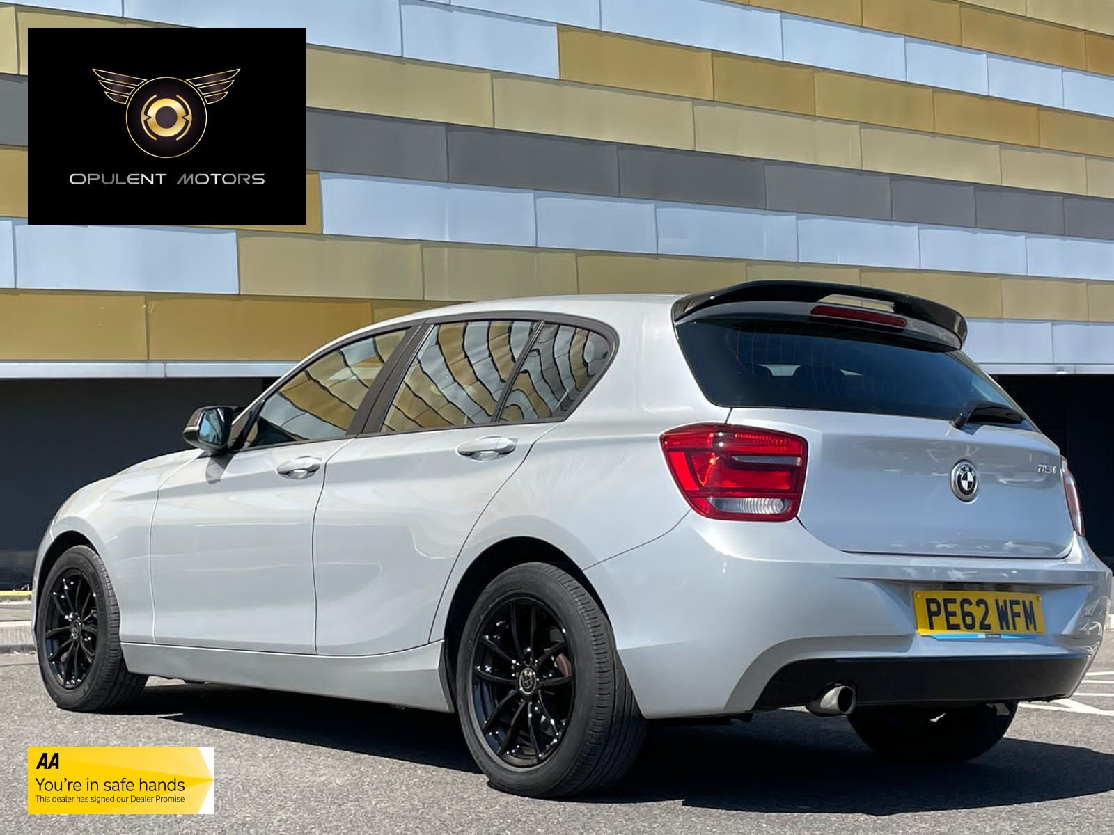 BMW 1 Series 1.6 116i SE Hatchback 5dr Petrol Manual Euro 5 (s/s) (136 ps)