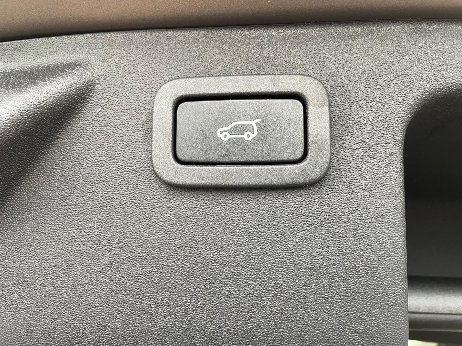 Land Rover Discovery Sport 2.0 TD4 HSE SUV 5dr Diesel Auto 4WD Euro 6 (s/s) (180 ps)