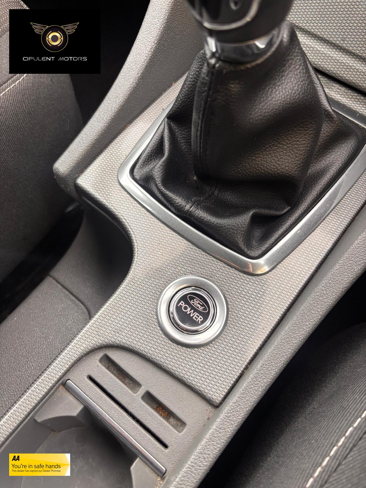Ford Focus 1.6 Titanium Hatchback 5dr Petrol Manual (159 g/km, 99 bhp)