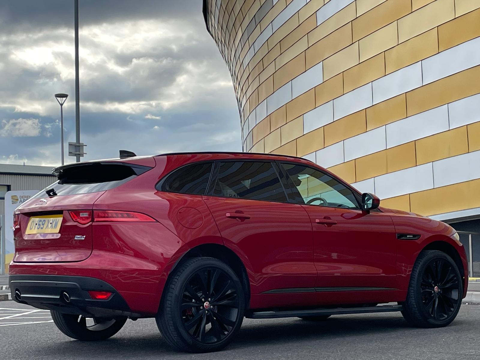 Jaguar F-PACE 2.0 D240 R-Sport SUV 5dr Diesel Auto AWD Euro 6 (s/s) (240 ps)