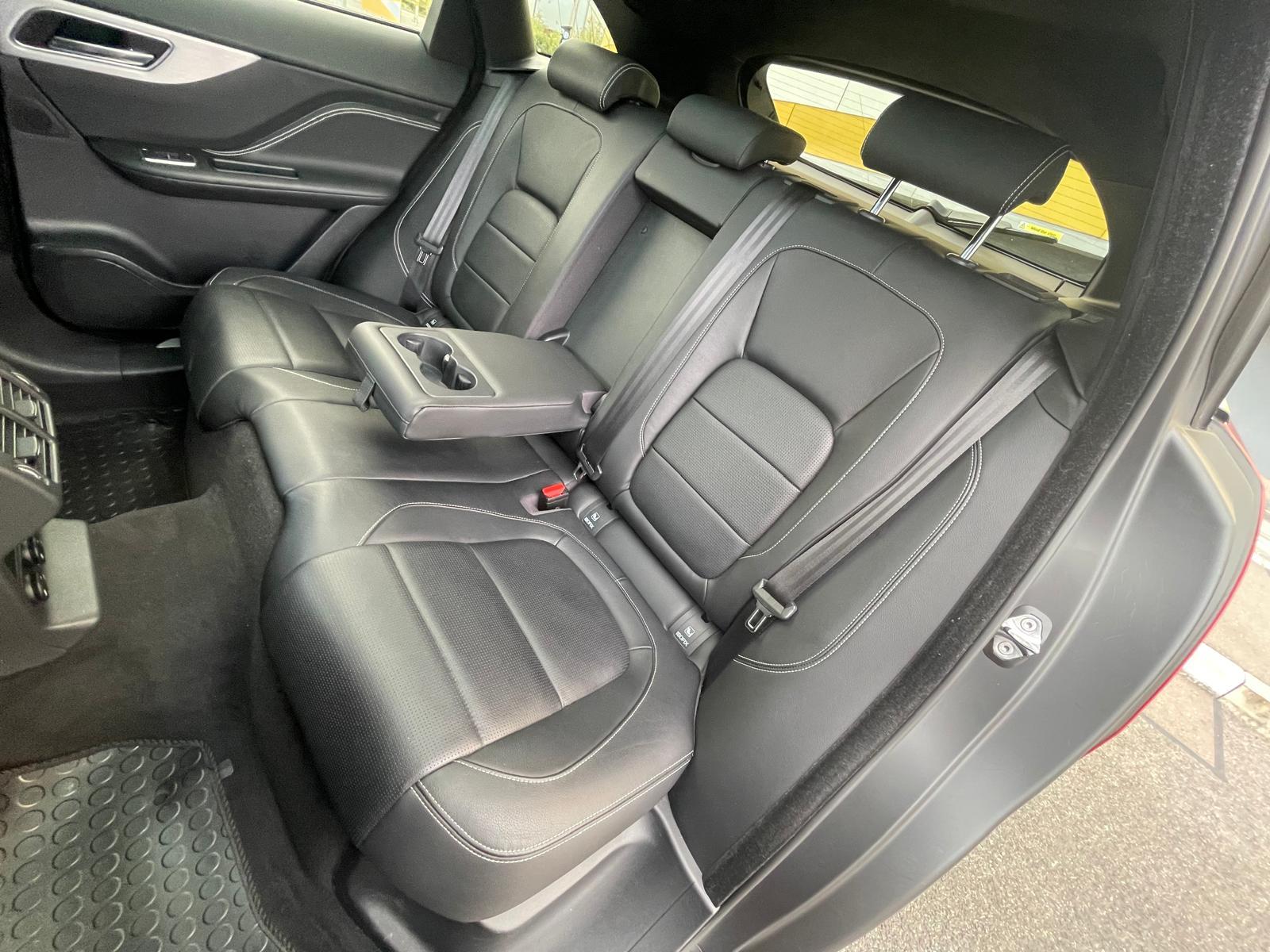 Jaguar F-PACE 2.0 D240 R-Sport SUV 5dr Diesel Auto AWD Euro 6 (s/s) (240 ps)