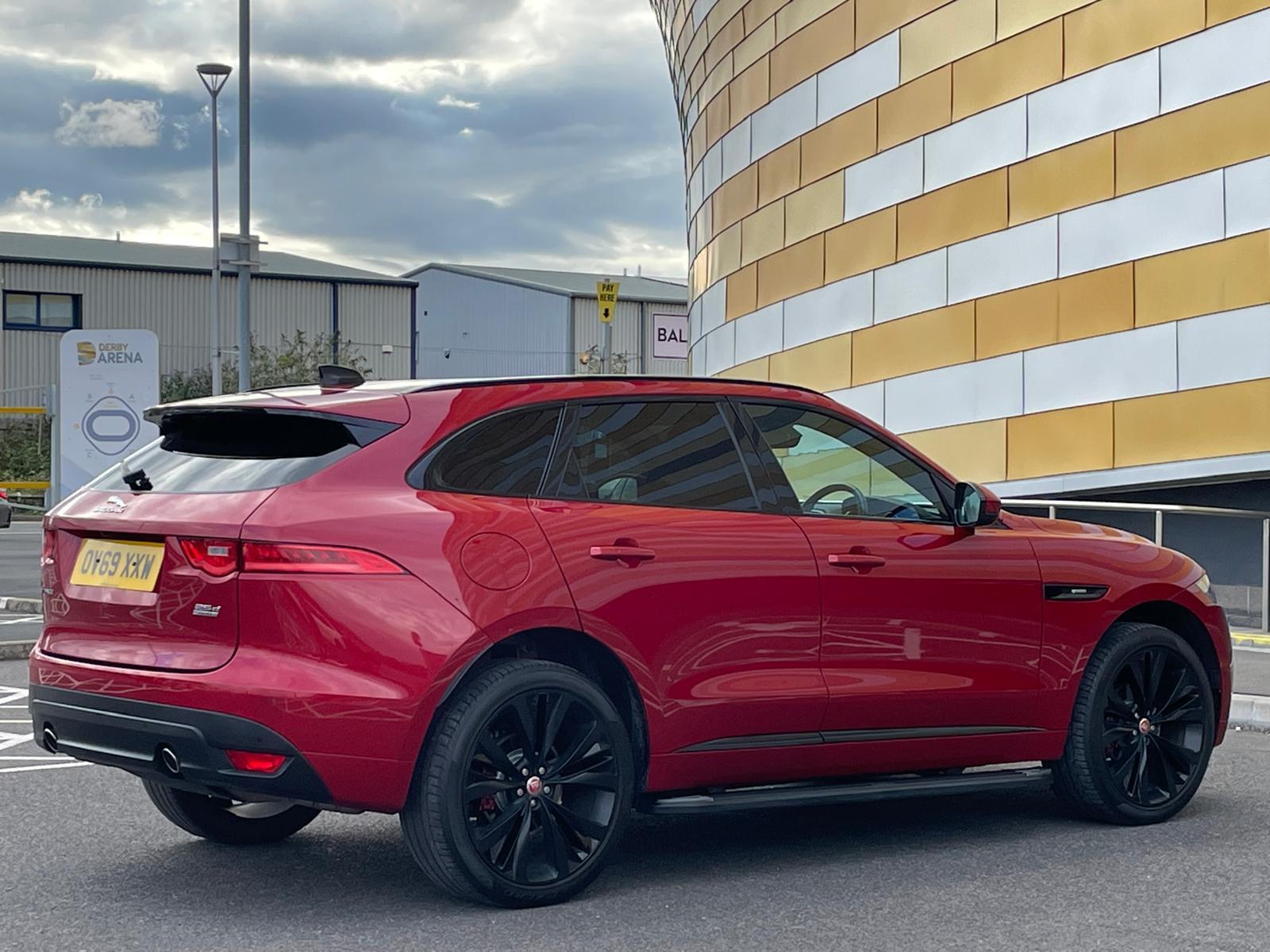 Jaguar F-PACE 2.0 D240 R-Sport SUV 5dr Diesel Auto AWD Euro 6 (s/s) (240 ps)