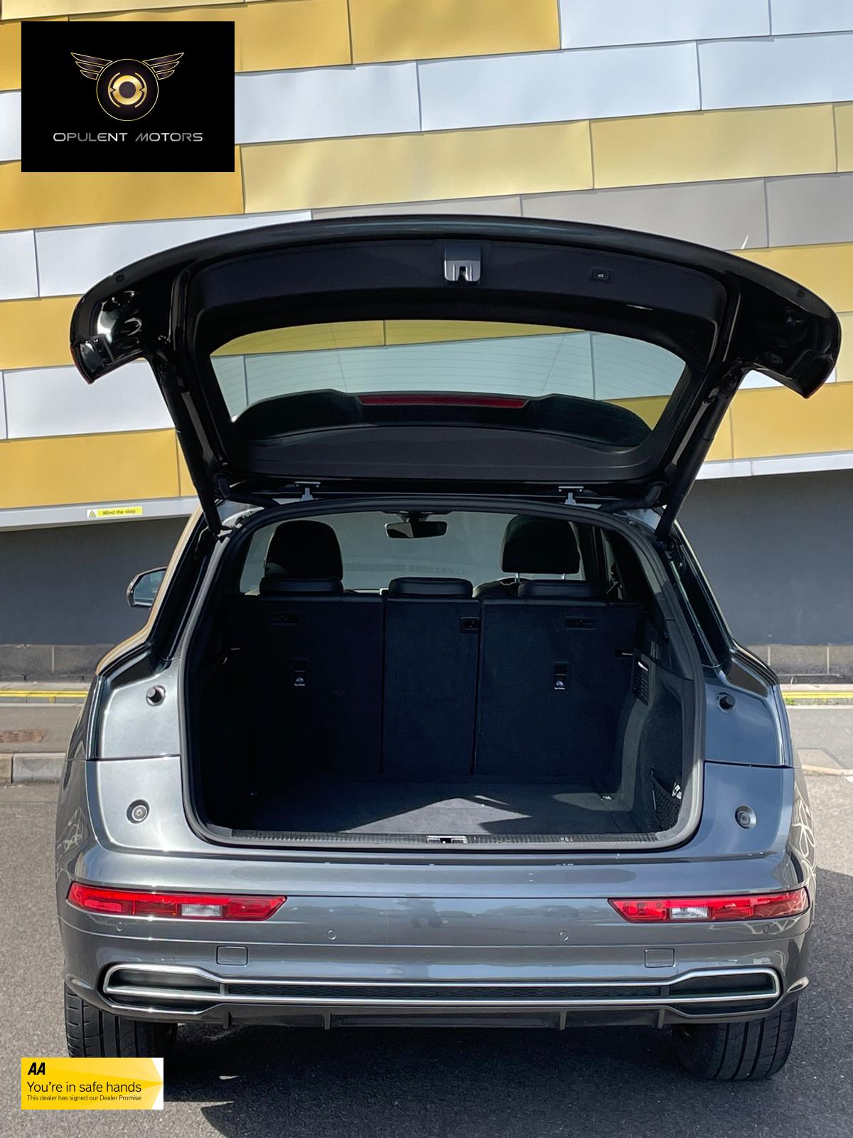 Audi Q5 2.0 TDI 40 S line SUV 5dr Diesel S Tronic quattro Euro 6 (s/s) (190 ps)