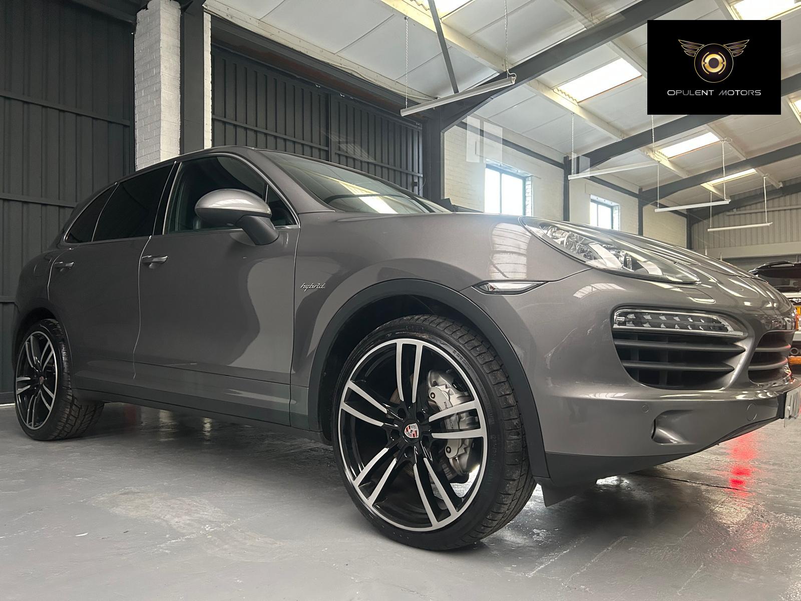 Porsche Cayenne 3.0h V6 S SUV 5dr Petrol Hybrid TiptronicS 4WD Euro 5 (s/s) (380 ps)