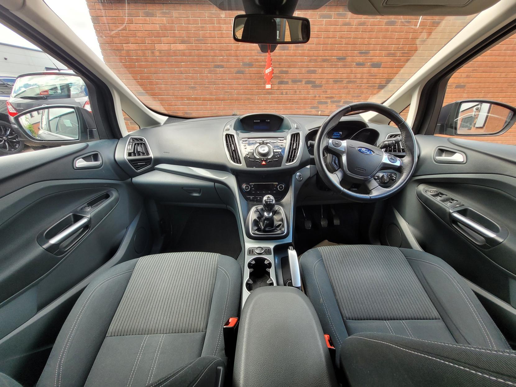 Ford C-Max 1.6 TDCi Titanium MPV 5dr Diesel Manual Euro 5 (115 ps)