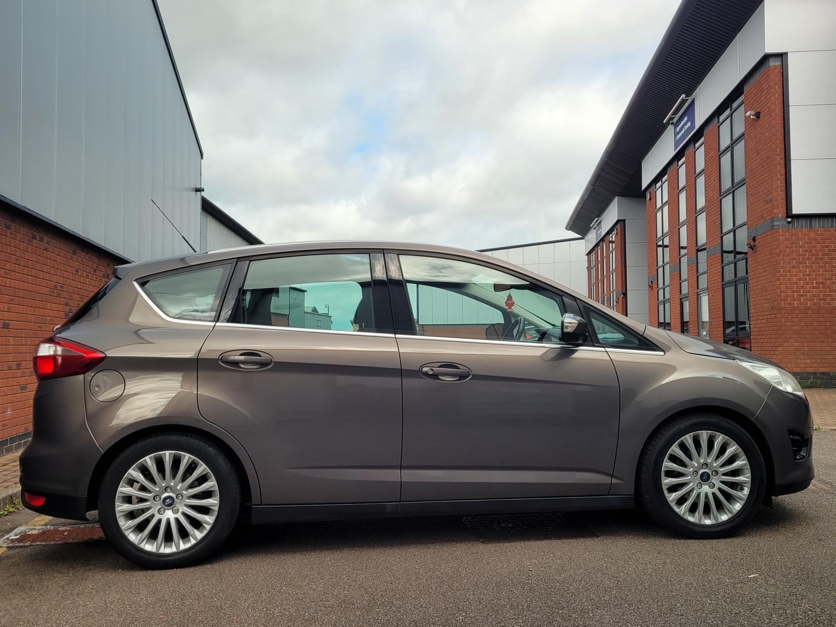 Ford C-Max 1.6 TDCi Titanium MPV 5dr Diesel Manual Euro 5 (115 ps)