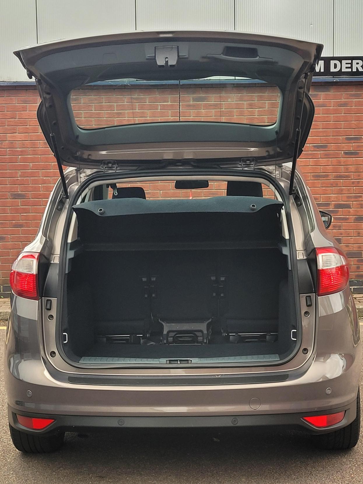 Ford C-Max 1.6 TDCi Titanium MPV 5dr Diesel Manual Euro 5 (115 ps)