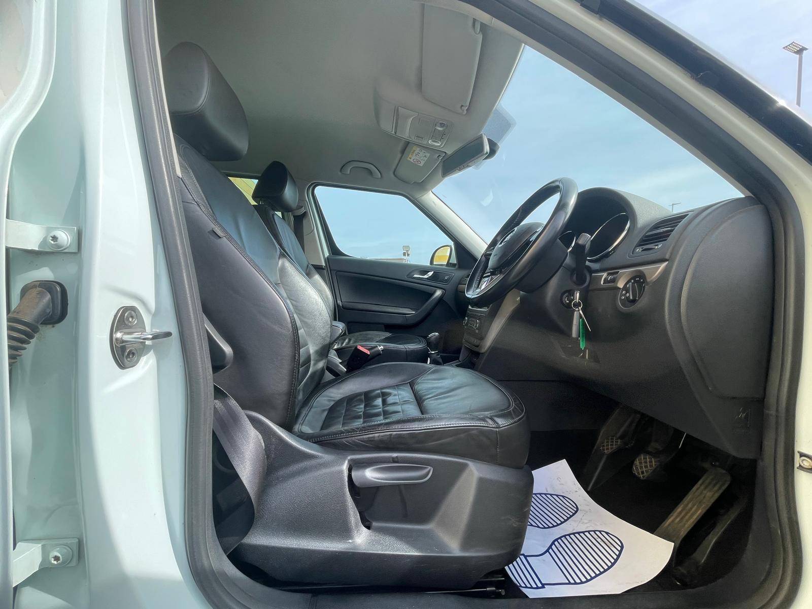 Skoda Yeti 1.6 TDI GreenLine II Elegance SUV 5dr Diesel Manual Euro 5 (s/s) (105 ps)