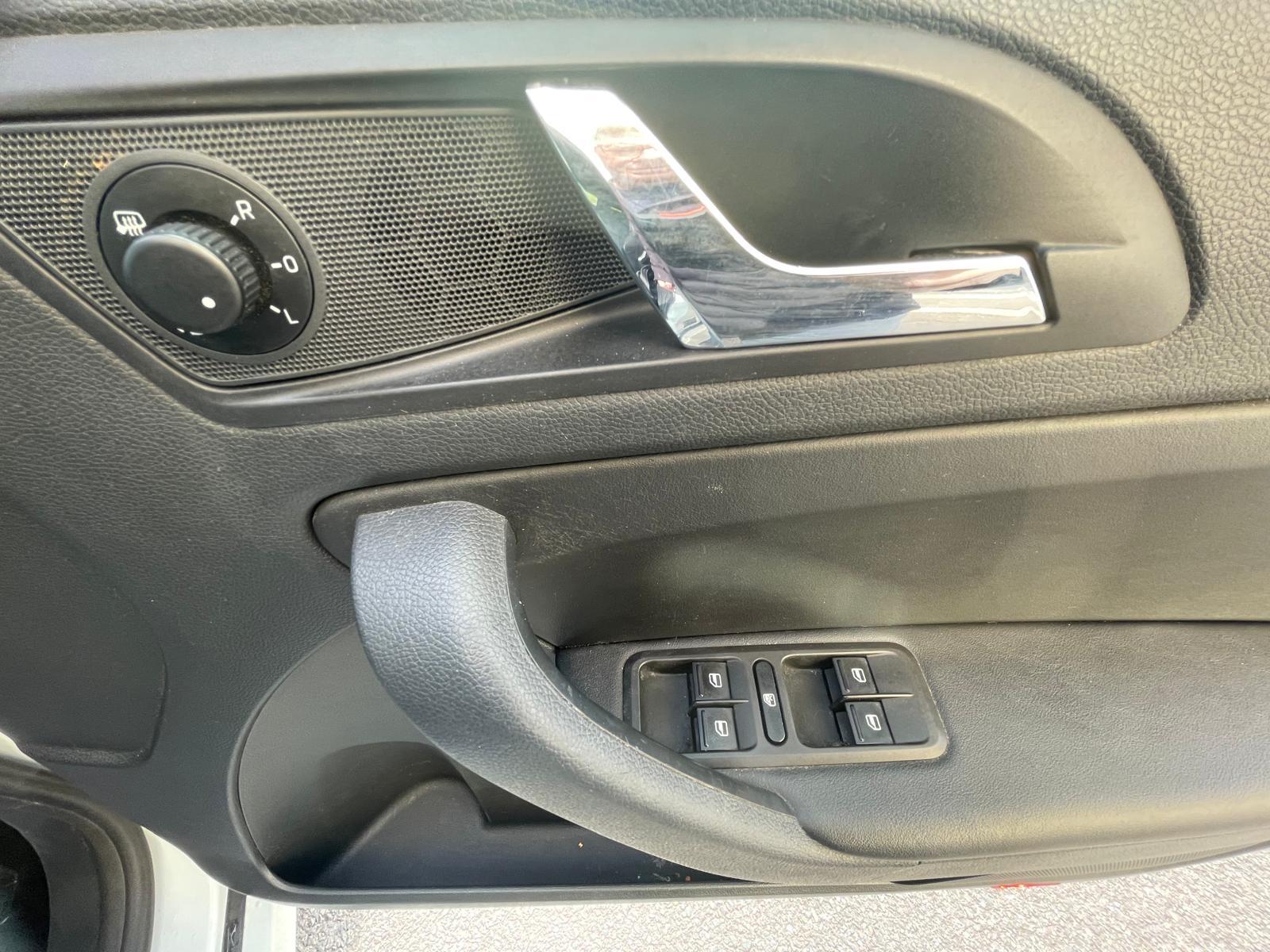 Skoda Yeti 1.6 TDI GreenLine II Elegance SUV 5dr Diesel Manual Euro 5 (s/s) (105 ps)