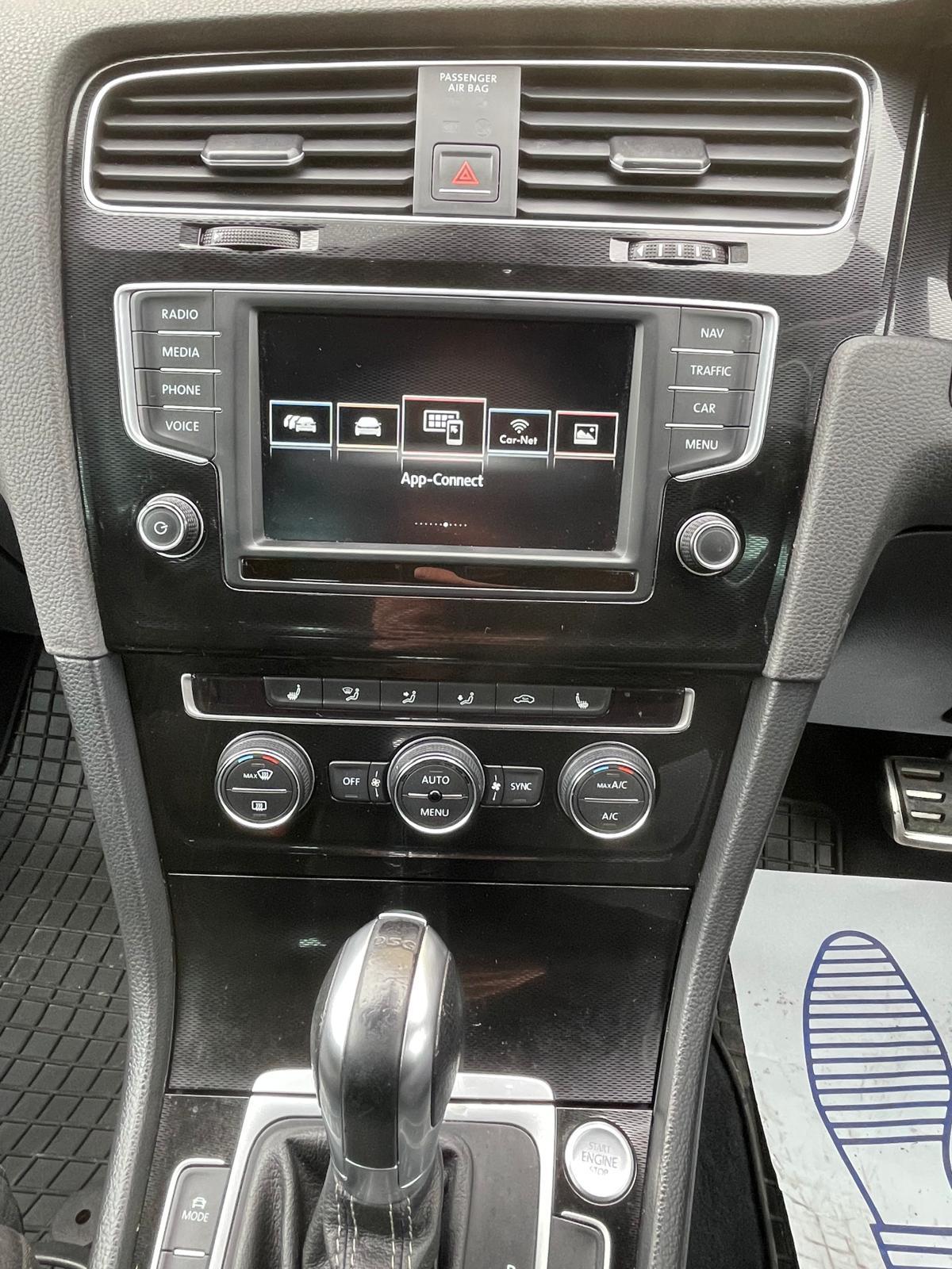 Volkswagen Golf 2.0 TDI BlueMotion Tech GTD Hatchback 5dr Diesel DSG Euro 6 (s/s) (184 ps)