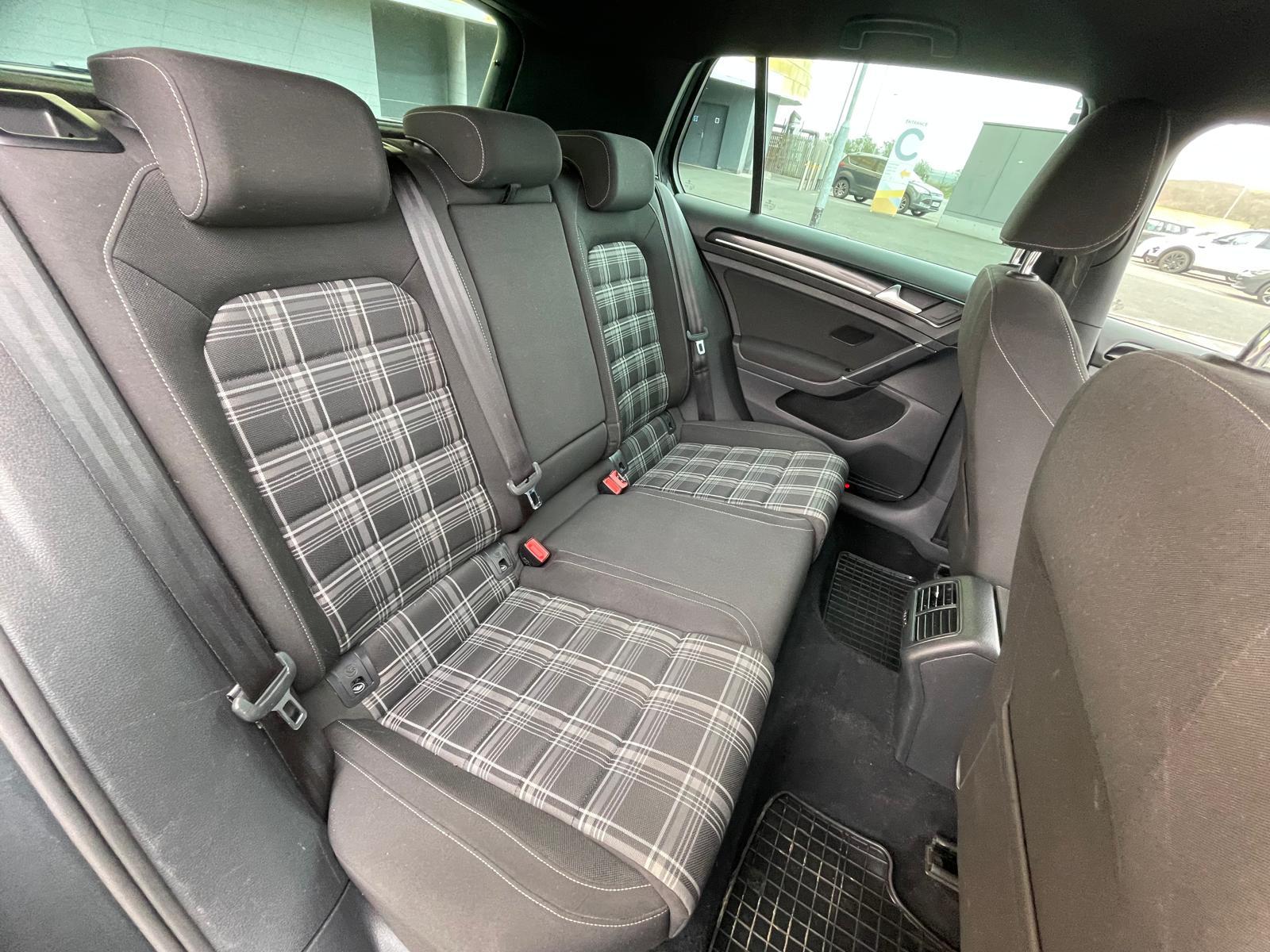 Volkswagen Golf 2.0 TDI BlueMotion Tech GTD Hatchback 5dr Diesel DSG Euro 6 (s/s) (184 ps)