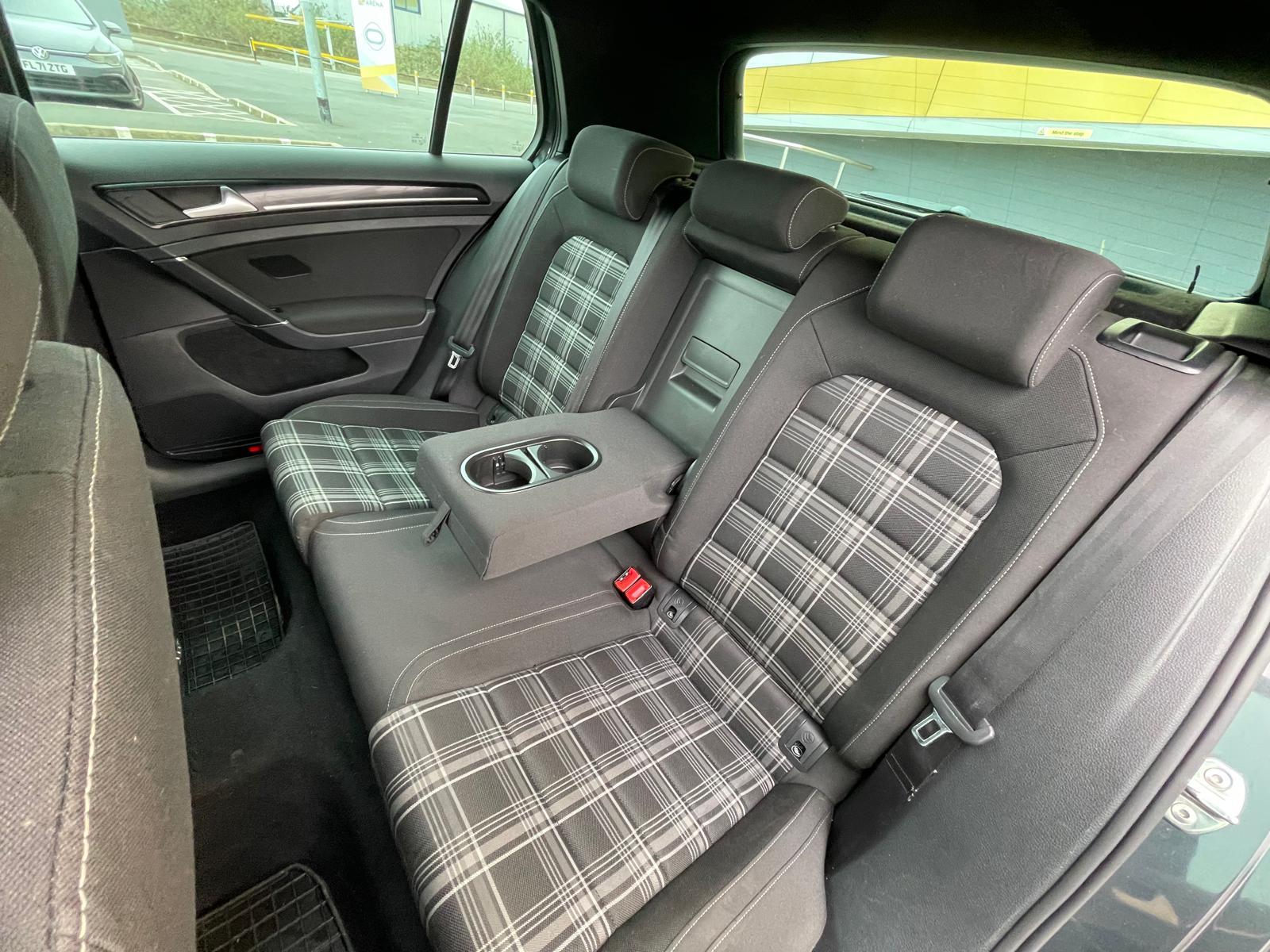 Volkswagen Golf 2.0 TDI BlueMotion Tech GTD Hatchback 5dr Diesel DSG Euro 6 (s/s) (184 ps)