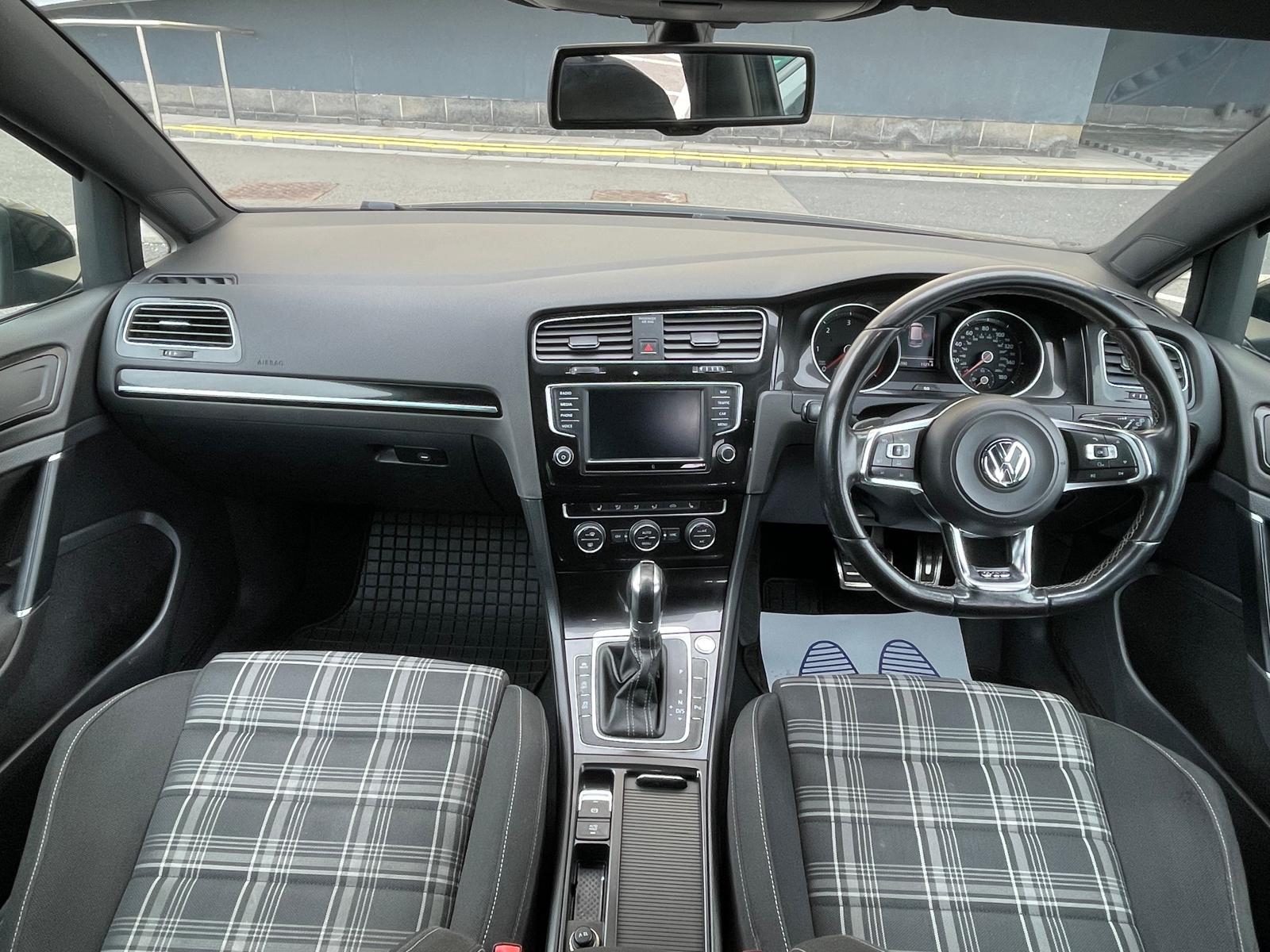 Volkswagen Golf 2.0 TDI BlueMotion Tech GTD Hatchback 5dr Diesel DSG Euro 6 (s/s) (184 ps)