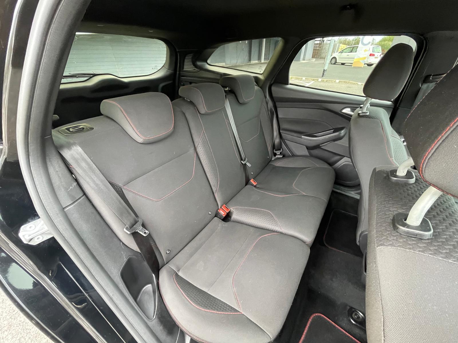 Ford Focus 1.5 TDCi EcoBoost ST-Line Estate 5dr Diesel Manual Euro 6 (s/s) (120 ps)