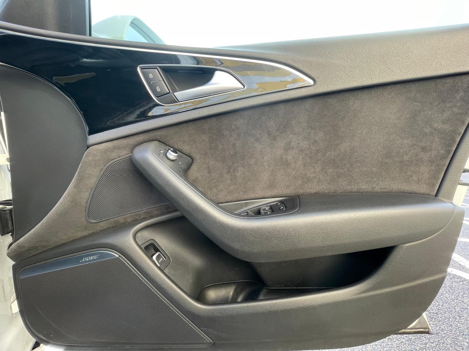 Audi A6 Saloon 2.0 TDI ultra Black Edition Saloon 4dr Diesel S Tronic Euro 6 (s/s) (190 ps)