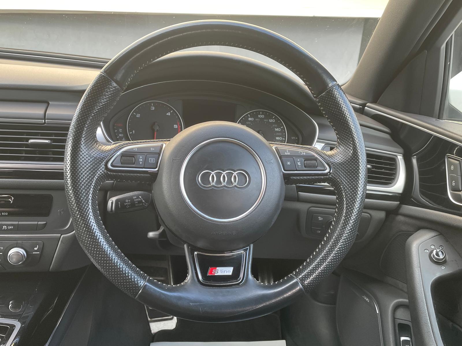 Audi A6 Saloon 2.0 TDI ultra Black Edition Saloon 4dr Diesel S Tronic Euro 6 (s/s) (190 ps)