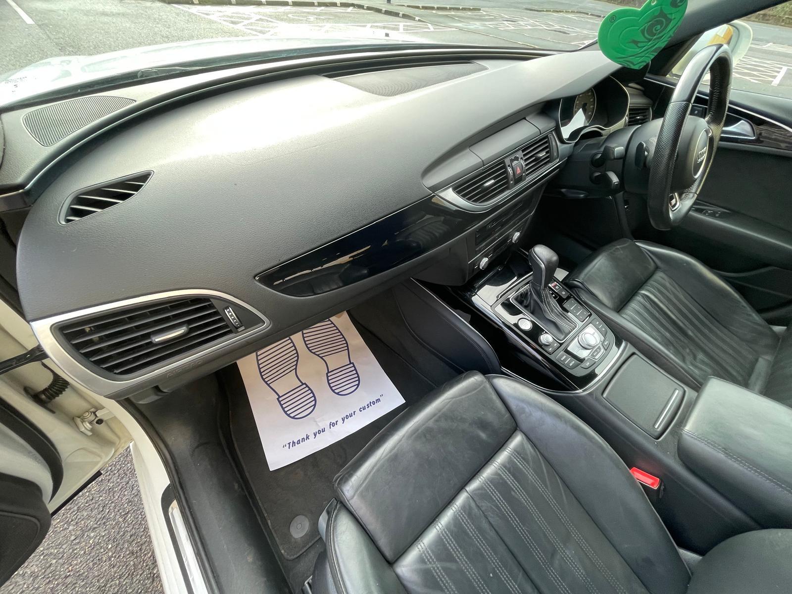 Audi A6 Saloon 2.0 TDI ultra Black Edition Saloon 4dr Diesel S Tronic Euro 6 (s/s) (190 ps)