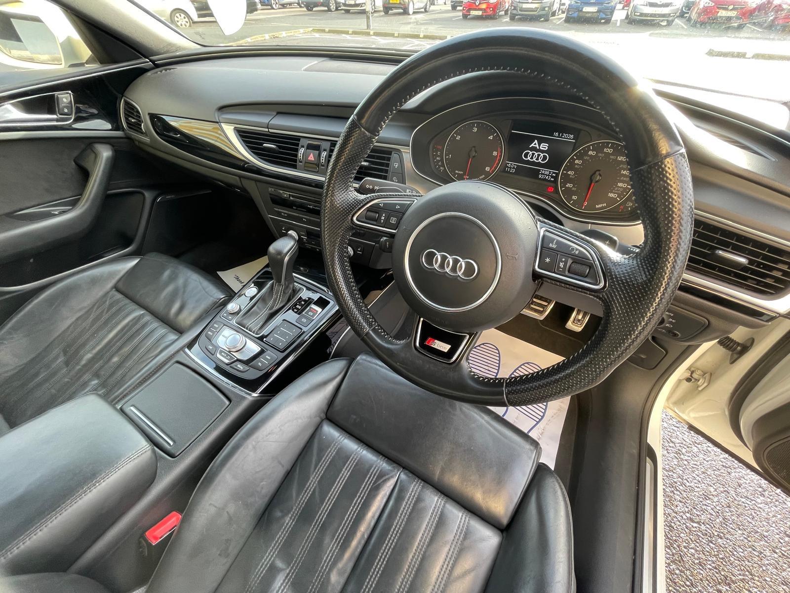 Audi A6 Saloon 2.0 TDI ultra Black Edition Saloon 4dr Diesel S Tronic Euro 6 (s/s) (190 ps)