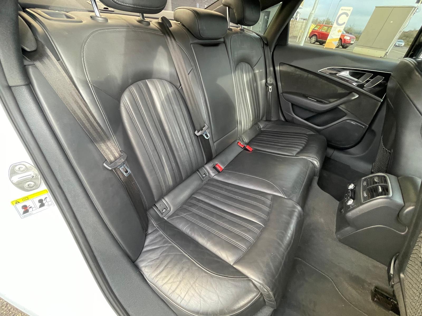 Audi A6 Saloon 2.0 TDI ultra Black Edition Saloon 4dr Diesel S Tronic Euro 6 (s/s) (190 ps)