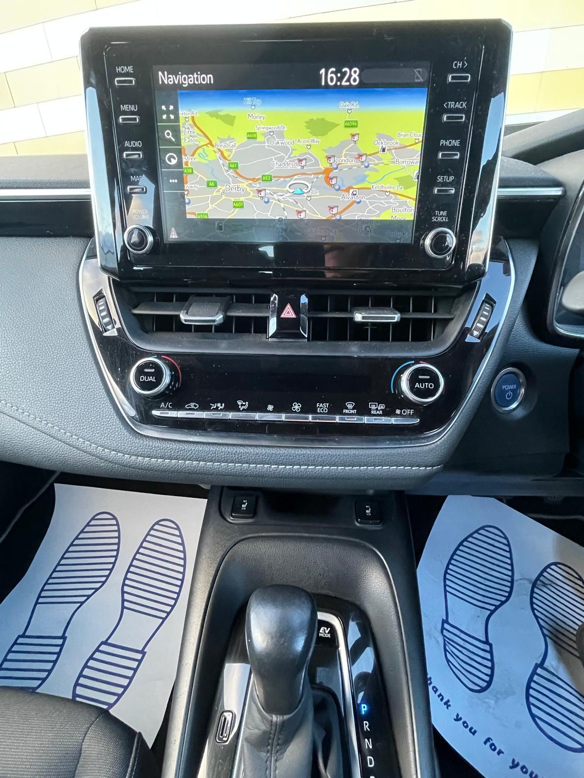 Toyota Corolla 1.8 VVT-h GPF Icon Tech Touring Sports 5dr Petrol Hybrid CVT Euro 6 (s/s) (122 ps)