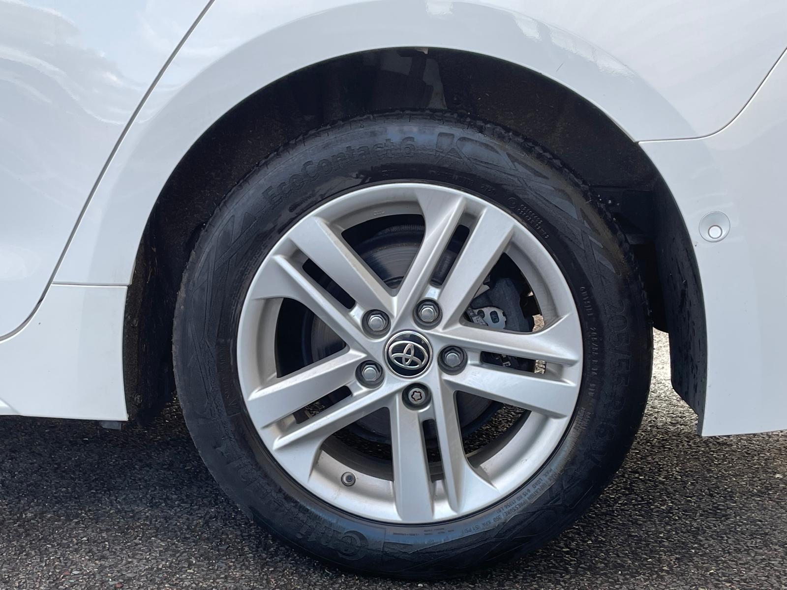 Toyota Corolla 1.8 VVT-h GPF Icon Tech Touring Sports 5dr Petrol Hybrid CVT Euro 6 (s/s) (122 ps)