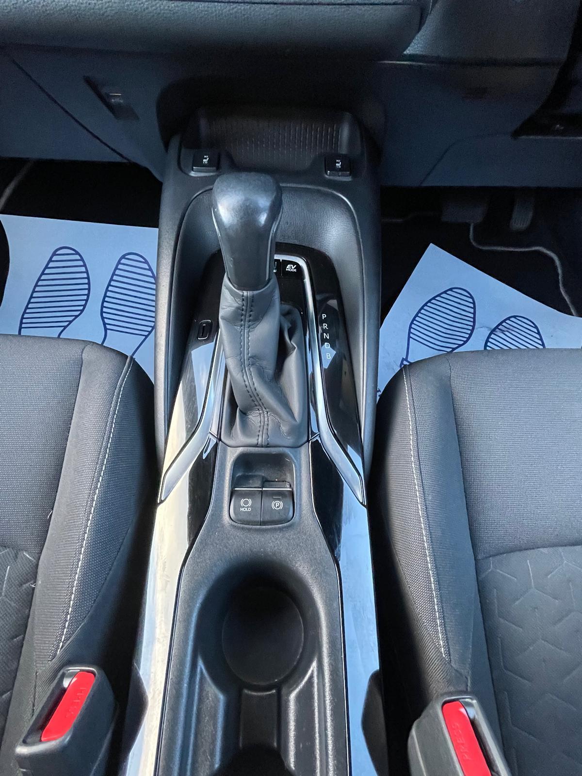 Toyota Corolla 1.8 VVT-h GPF Icon Tech Touring Sports 5dr Petrol Hybrid CVT Euro 6 (s/s) (122 ps)