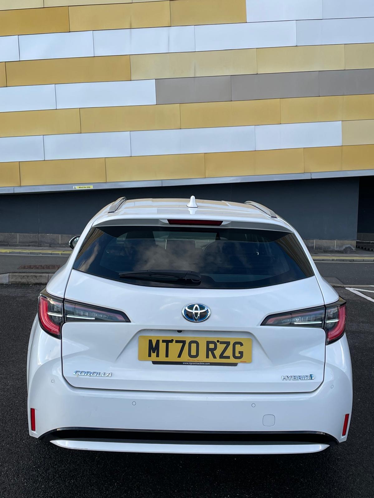 Toyota Corolla 1.8 VVT-h GPF Icon Tech Touring Sports 5dr Petrol Hybrid CVT Euro 6 (s/s) (122 ps)