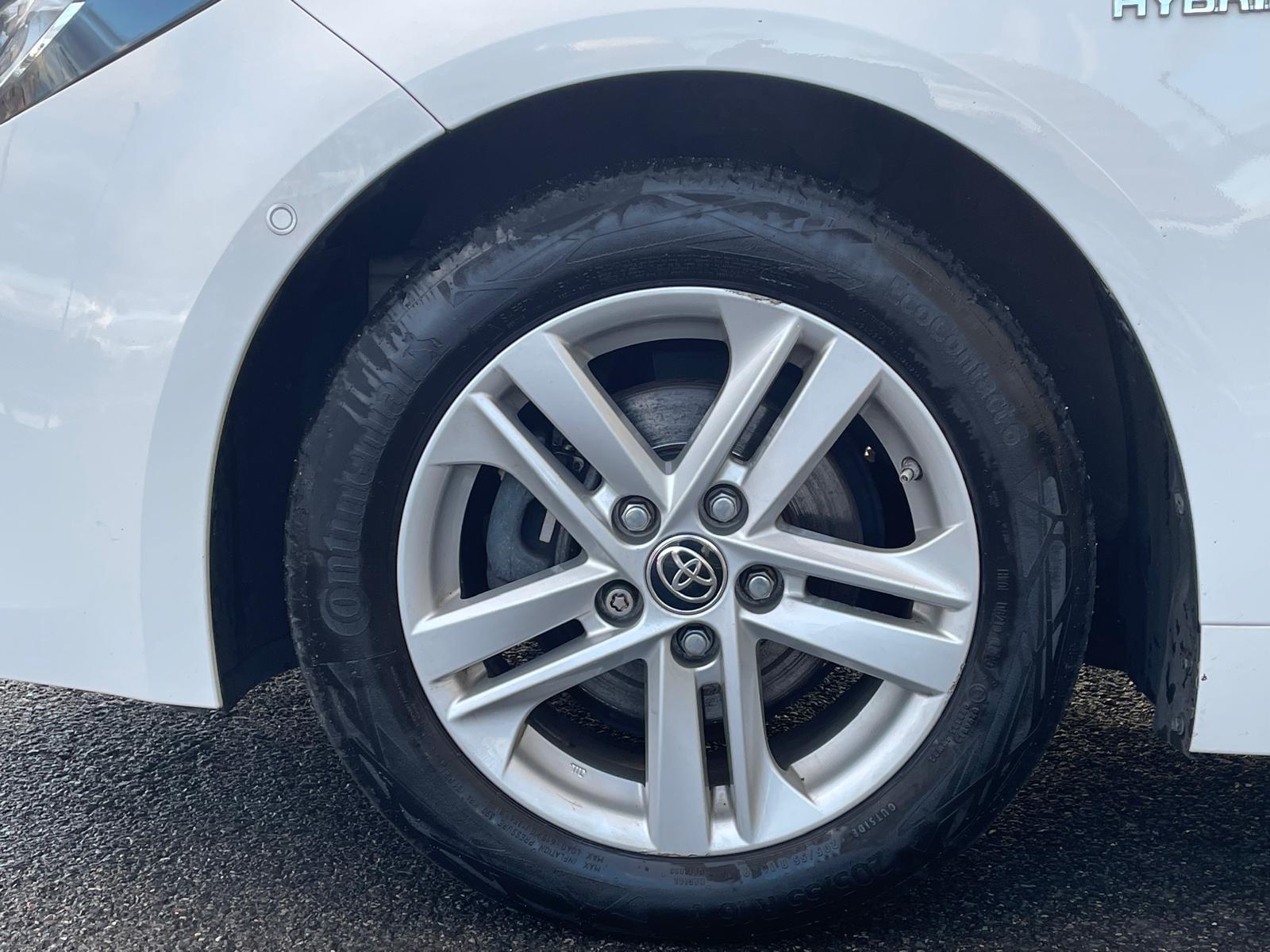 Toyota Corolla 1.8 VVT-h GPF Icon Tech Touring Sports 5dr Petrol Hybrid CVT Euro 6 (s/s) (122 ps)