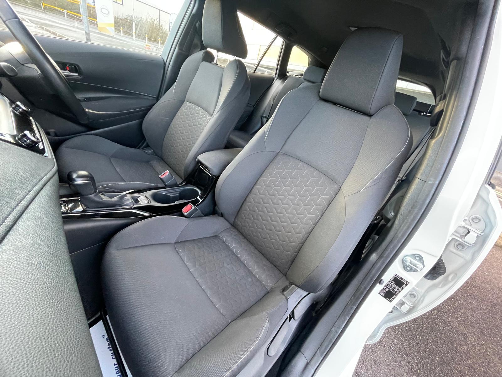 Toyota Corolla 1.8 VVT-h GPF Icon Tech Touring Sports 5dr Petrol Hybrid CVT Euro 6 (s/s) (122 ps)