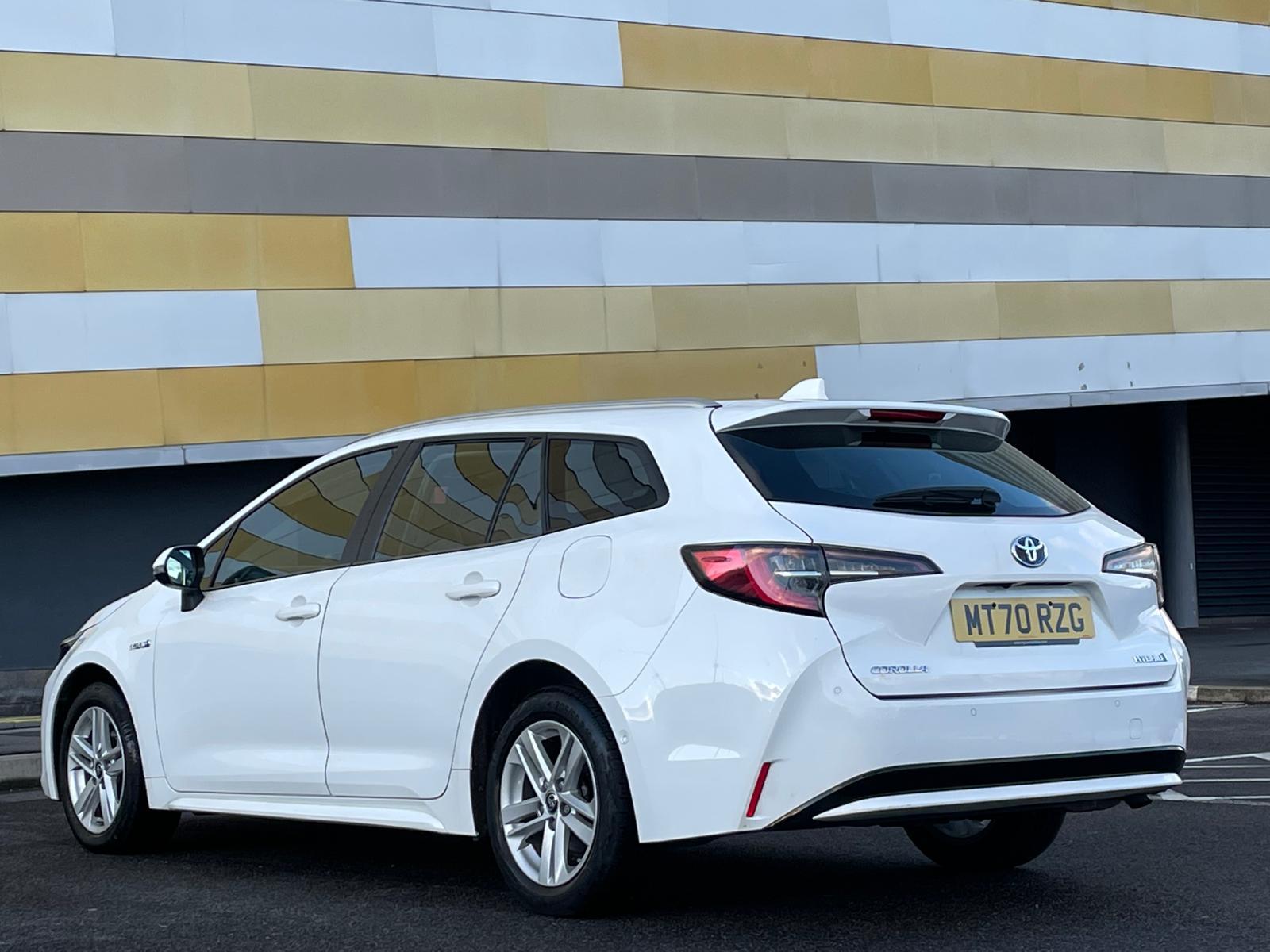 Toyota Corolla 1.8 VVT-h GPF Icon Tech Touring Sports 5dr Petrol Hybrid CVT Euro 6 (s/s) (122 ps)