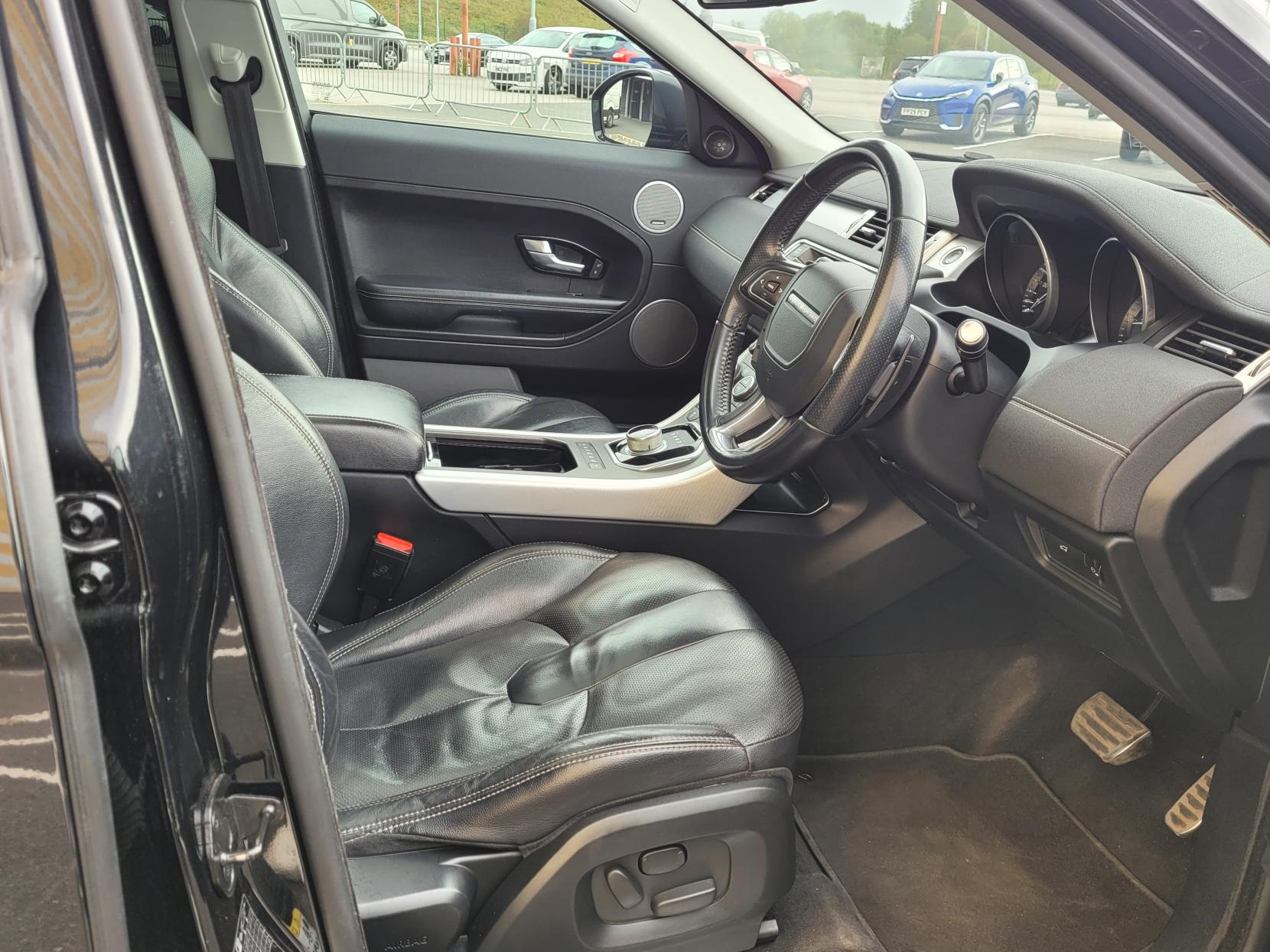 Land Rover Range Rover Evoque 2.2 SD4 Dynamic SUV 5dr Diesel Auto 4WD Euro 5 (s/s) (190 ps)