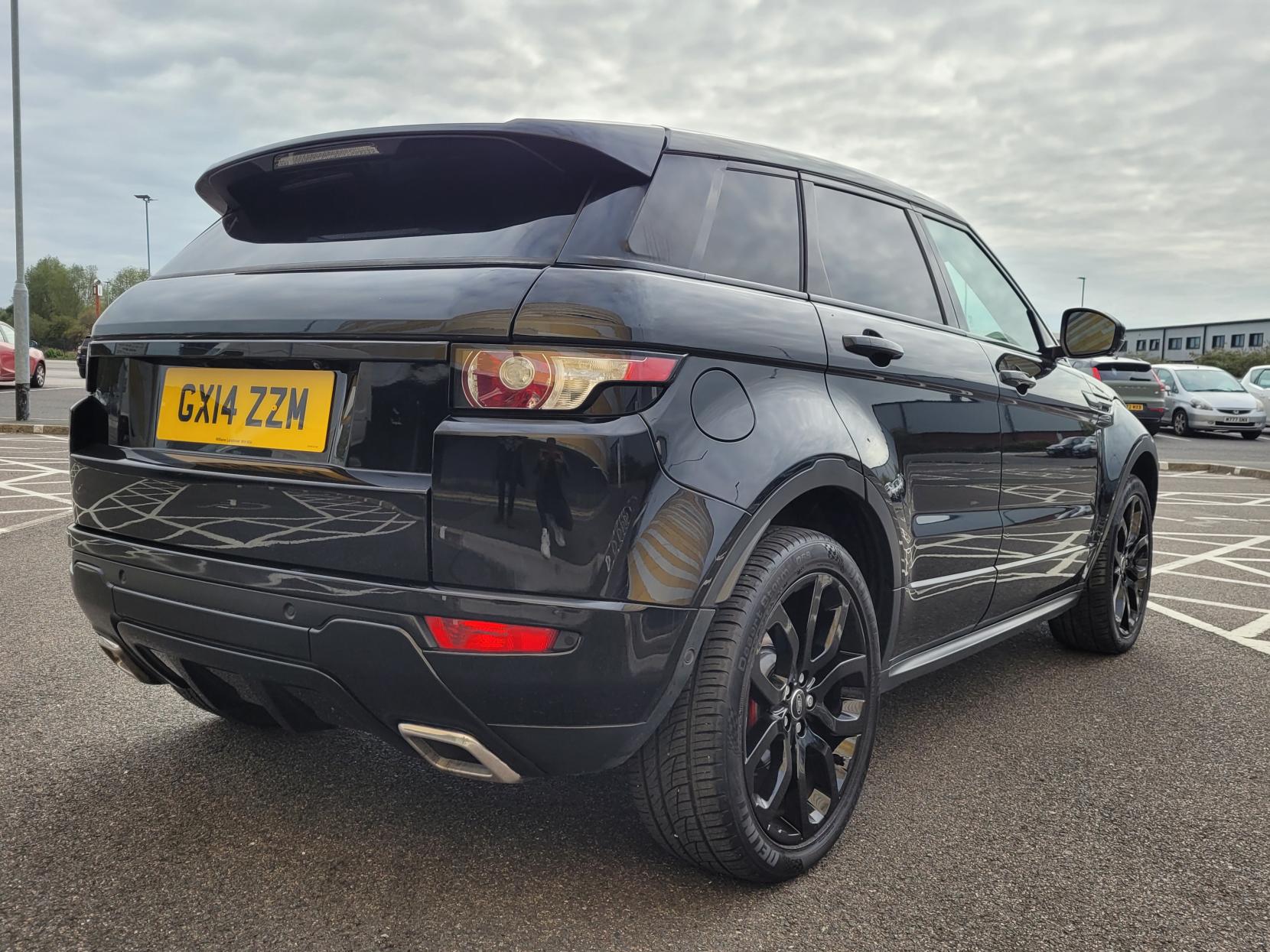 Land Rover Range Rover Evoque 2.2 SD4 Dynamic SUV 5dr Diesel Auto 4WD Euro 5 (s/s) (190 ps)