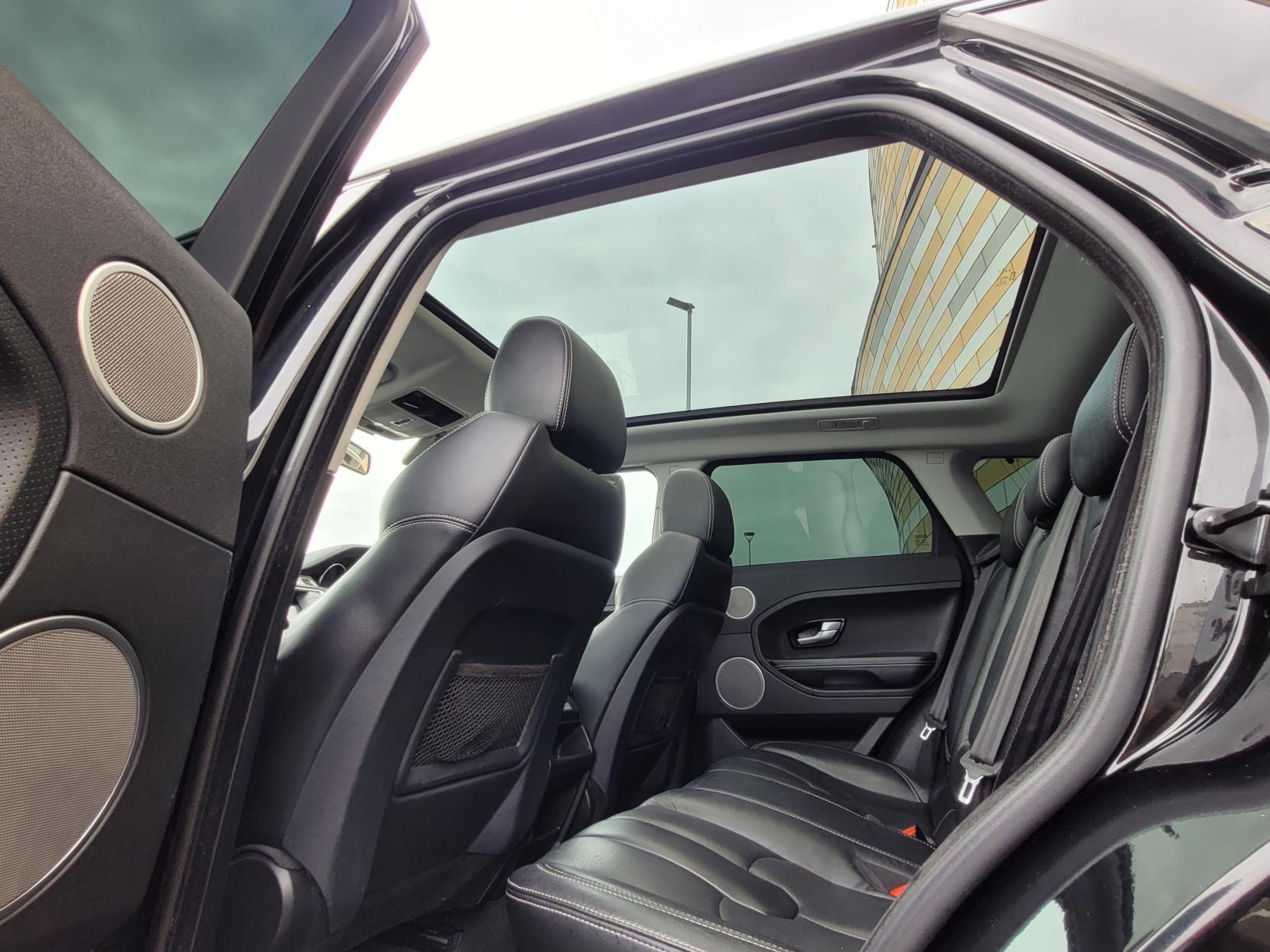 Land Rover Range Rover Evoque 2.2 SD4 Dynamic SUV 5dr Diesel Auto 4WD Euro 5 (s/s) (190 ps)