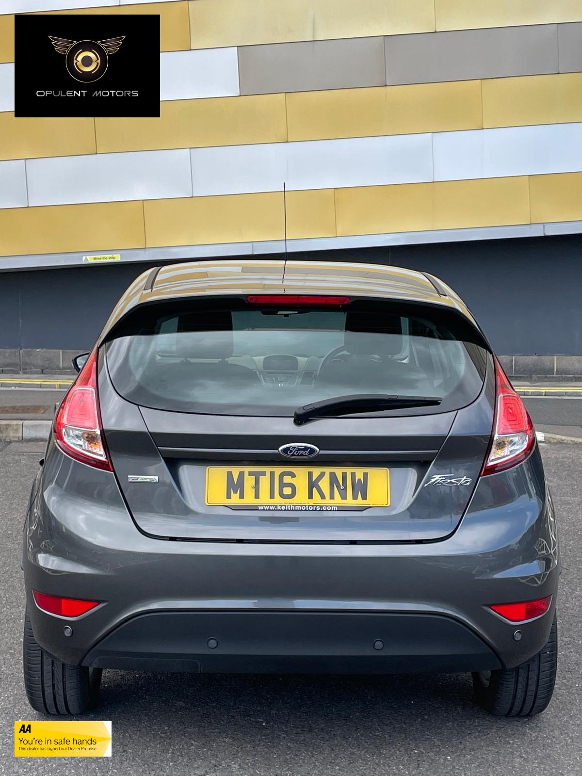 Ford Fiesta 1.0T EcoBoost Zetec Hatchback 5dr Petrol Powershift Euro 6 (100 ps)