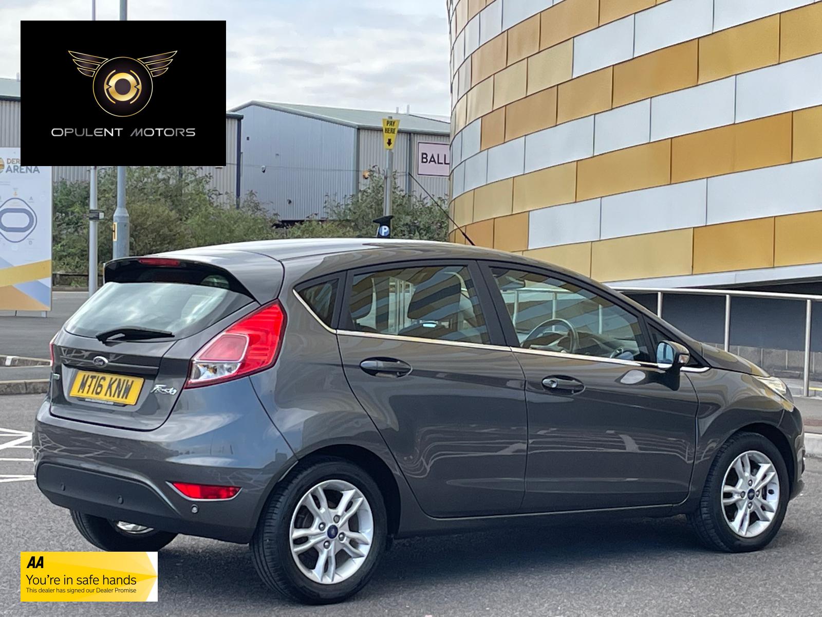 Ford Fiesta 1.0T EcoBoost Zetec Hatchback 5dr Petrol Powershift Euro 6 (100 ps)