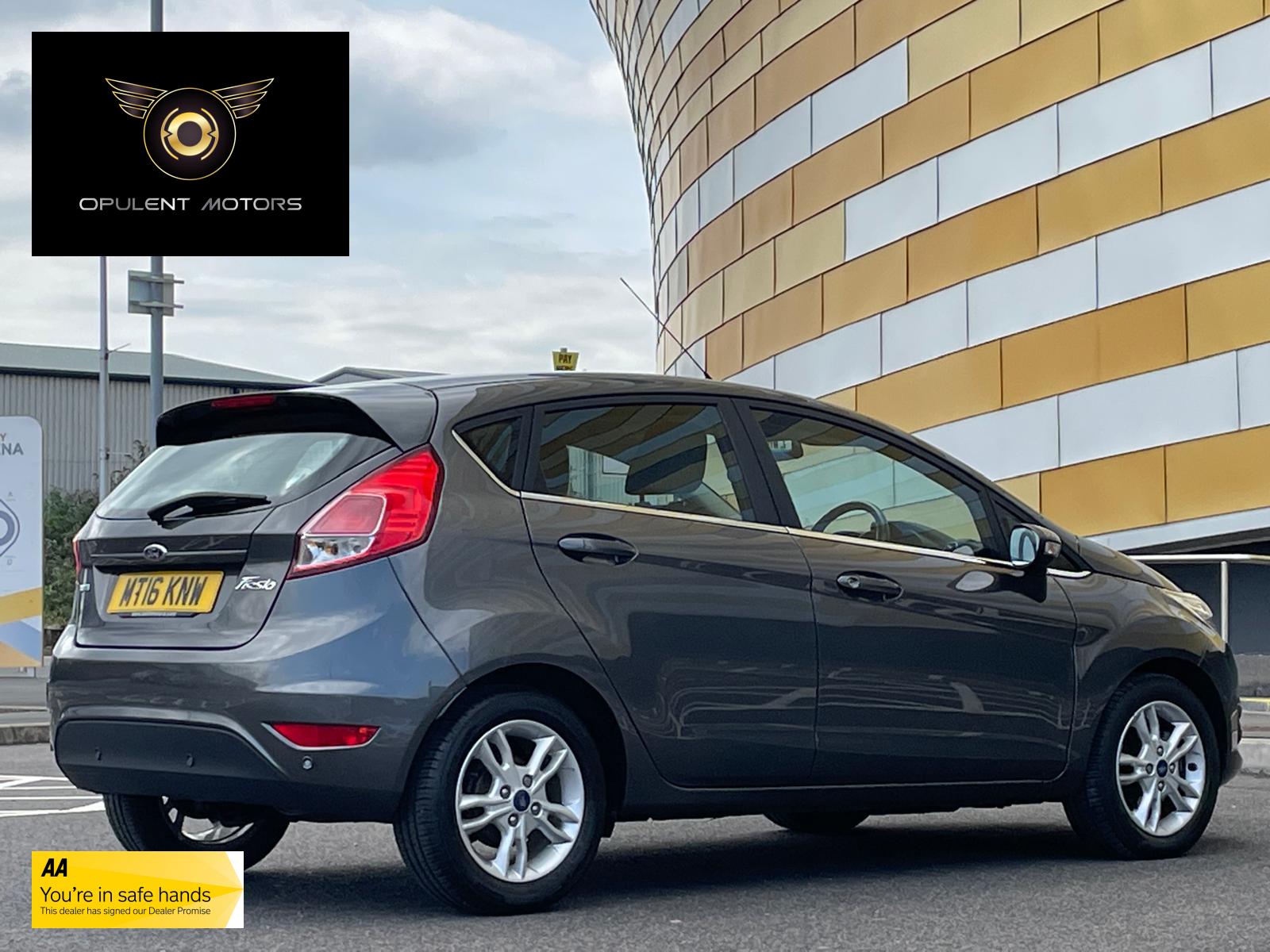 Ford Fiesta 1.0T EcoBoost Zetec Hatchback 5dr Petrol Powershift Euro 6 (100 ps)
