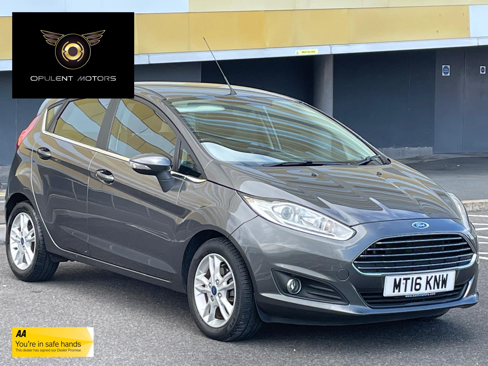 Ford Fiesta 1.0T EcoBoost Zetec Hatchback 5dr Petrol Powershift Euro 6 (100 ps)