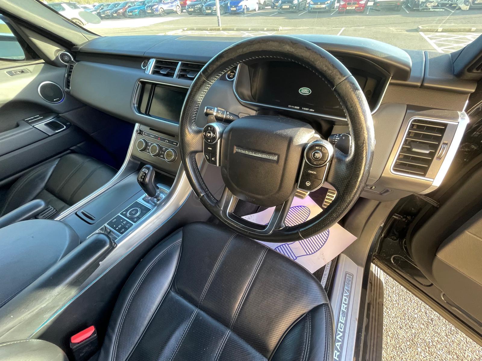Land Rover Range Rover Sport 3.0 SD V6 HSE Dynamic SUV 5dr Diesel Auto 4WD Euro 5 (s/s) (292 ps)