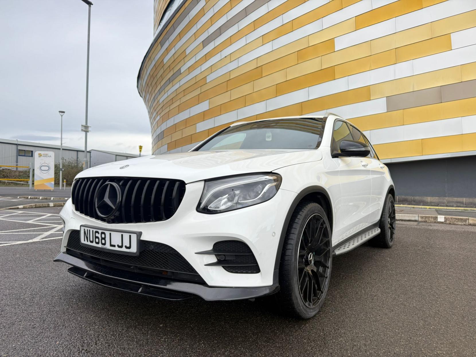 Mercedes-Benz GLC 2.0 GLC250 AMG Line SUV 5dr Petrol G-Tronic+ 4MATIC Euro 6 (s/s) (211 ps)