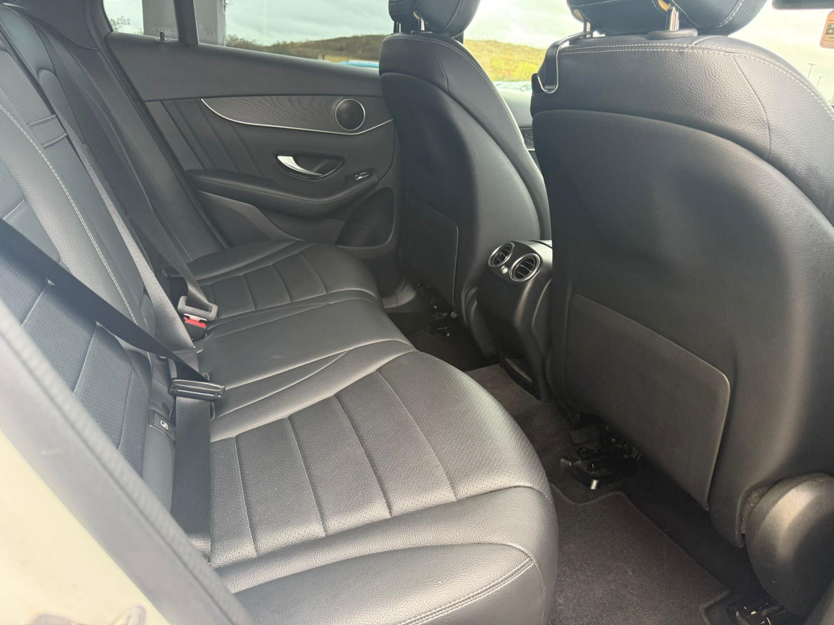 Mercedes-Benz GLC 2.0 GLC250 AMG Line SUV 5dr Petrol G-Tronic+ 4MATIC Euro 6 (s/s) (211 ps)