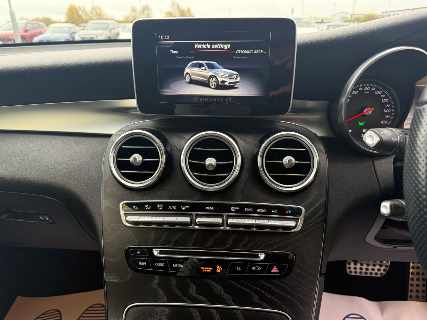 Mercedes-Benz GLC 2.0 GLC250 AMG Line SUV 5dr Petrol G-Tronic+ 4MATIC Euro 6 (s/s) (211 ps)