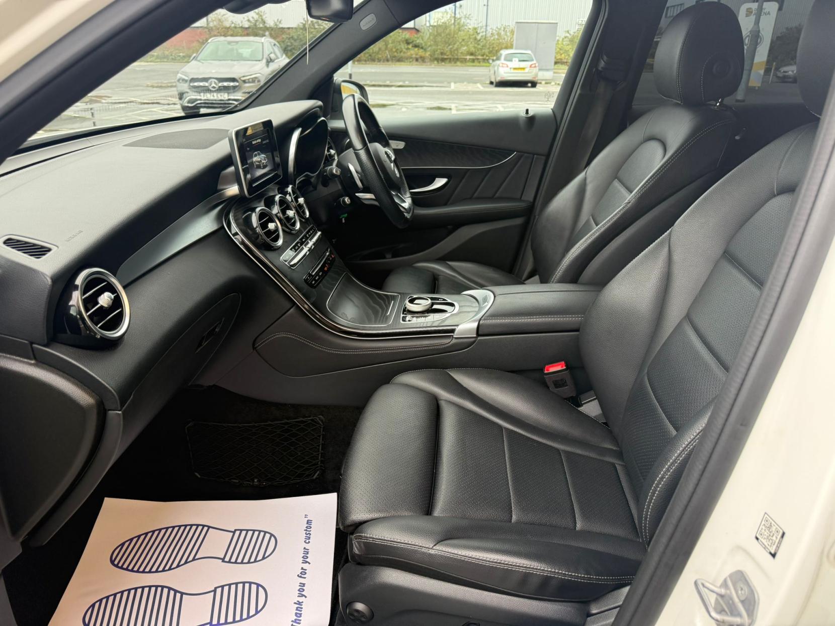 Mercedes-Benz GLC 2.0 GLC250 AMG Line SUV 5dr Petrol G-Tronic+ 4MATIC Euro 6 (s/s) (211 ps)