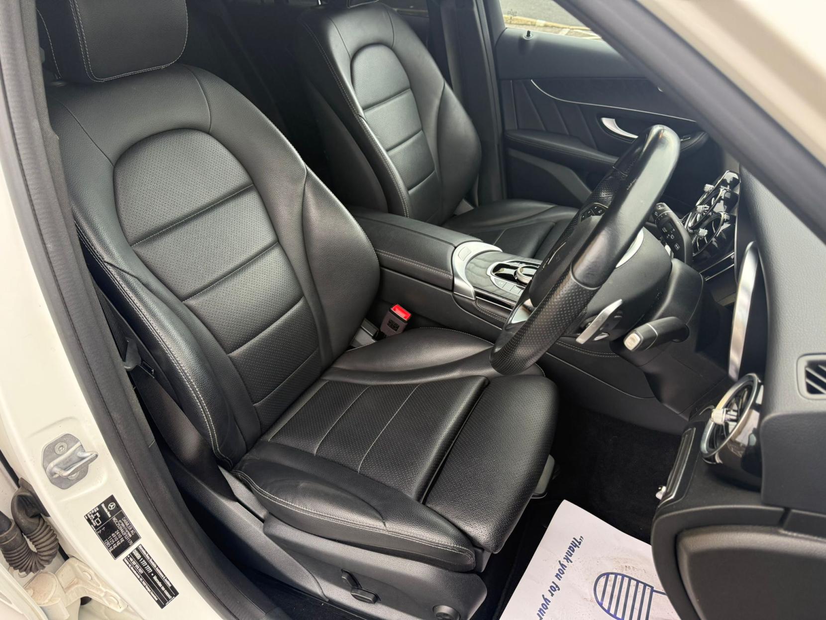 Mercedes-Benz GLC 2.0 GLC250 AMG Line SUV 5dr Petrol G-Tronic+ 4MATIC Euro 6 (s/s) (211 ps)